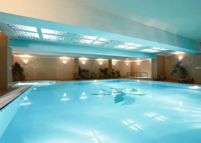 Insula Resort & Spa